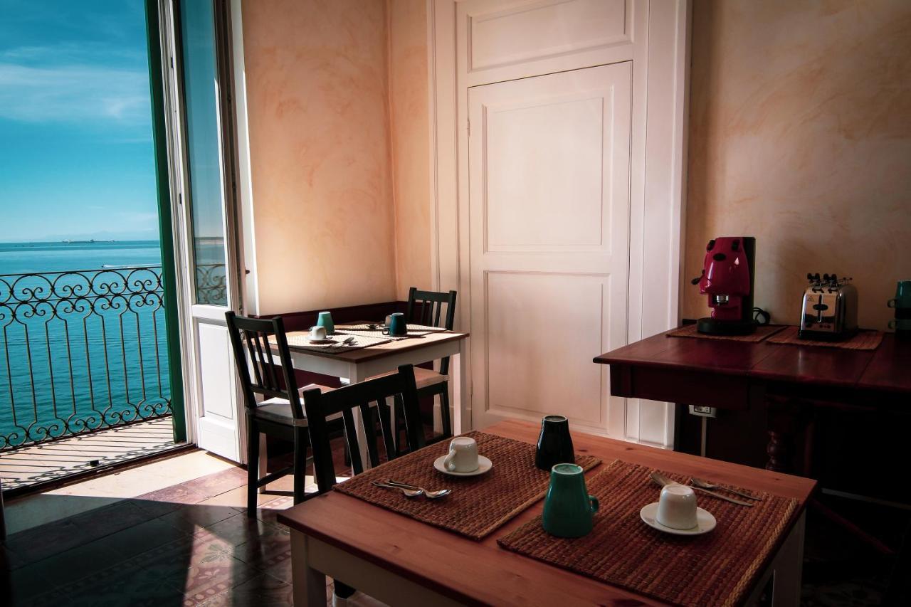 B&B Le Finestre Sul Mare Taranto Exteriér fotografie