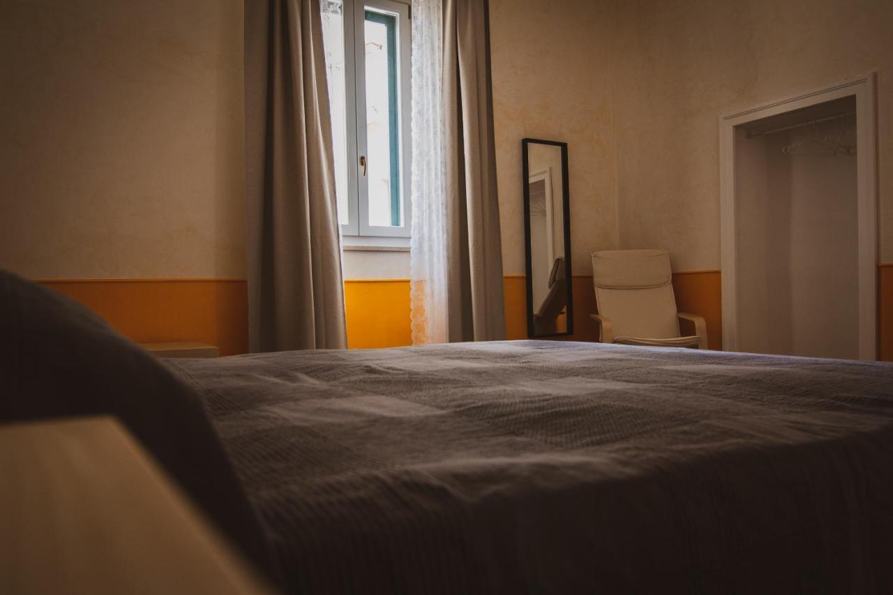 B&B Le Finestre Sul Mare Taranto Exteriér fotografie